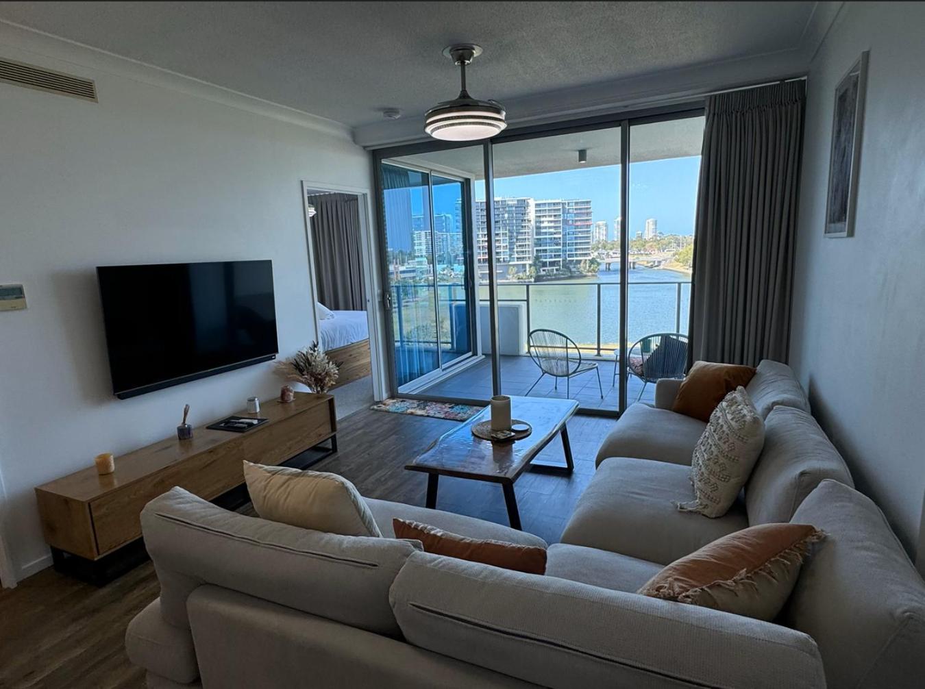 Harbour Quays Apartments Gold Coast Extérieur photo